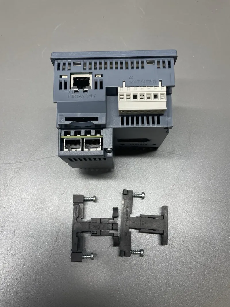 Siemens 7KM2112-0BA00-3AA0 Sentron PAC3200 E:8 + Siemens 7KM9300-0AE01-0AA0