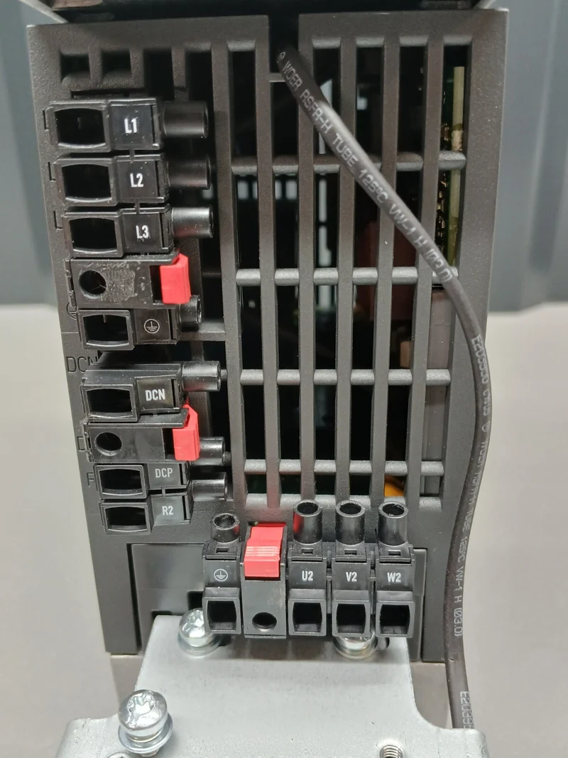 Siemens SIMOTION D 6AU1410-2AD00-0AA0 + 6SL3210-1PB13-0UL0 Controller