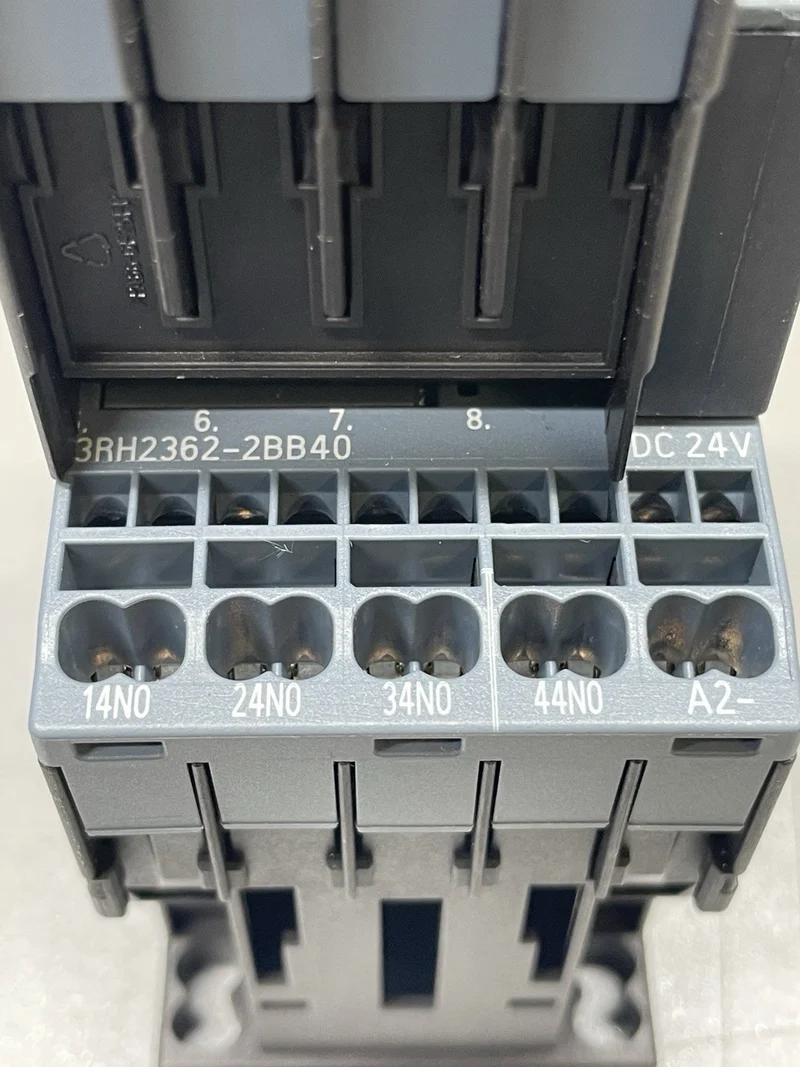 Siemens Schütz 3RT2018-2BB42 Hilfsschalter 3RH2911-2FA40
