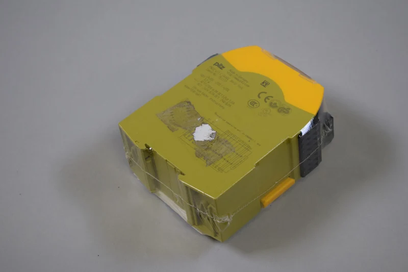PILZ PNOZs11C24VDC8no1nc auf Lager
