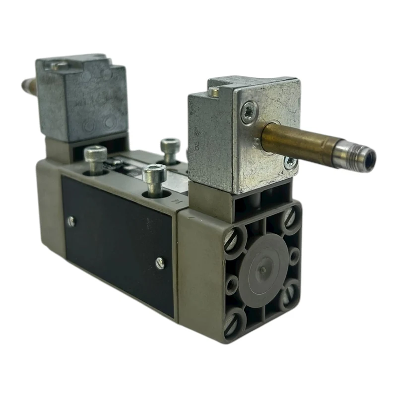 Bosch Magnetventil Wegeventil 0820024516 Magnetventil von Bosch für Industrie