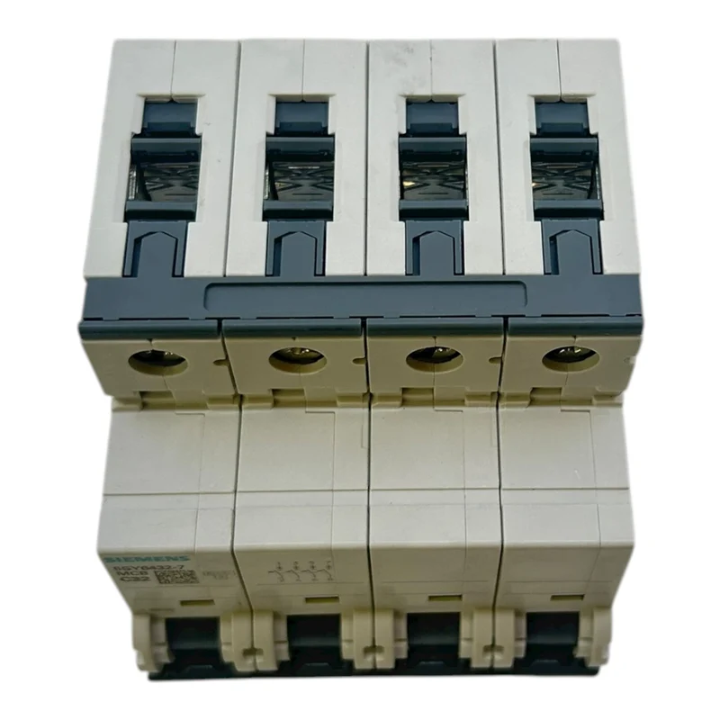 Siemens Leistungsschalter 400V 4-polig 5SY6432-7 Leistungsschalter von Siemens