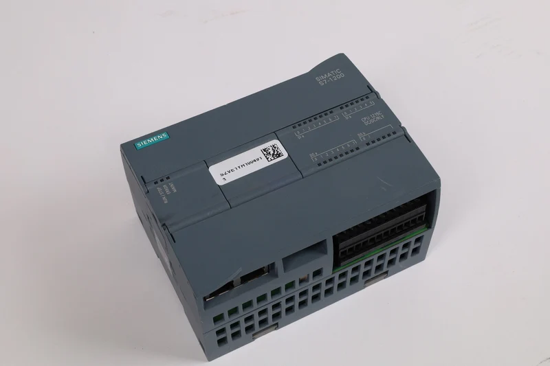 SIEMENS 6ES7215-1HG31-0XB0 auf Lager