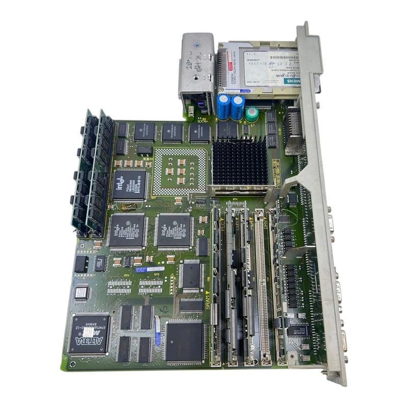Siemens Sinumerik Regeleinschub 6FC5357-0BA33-0AE0 Regeleinschub von Siemens