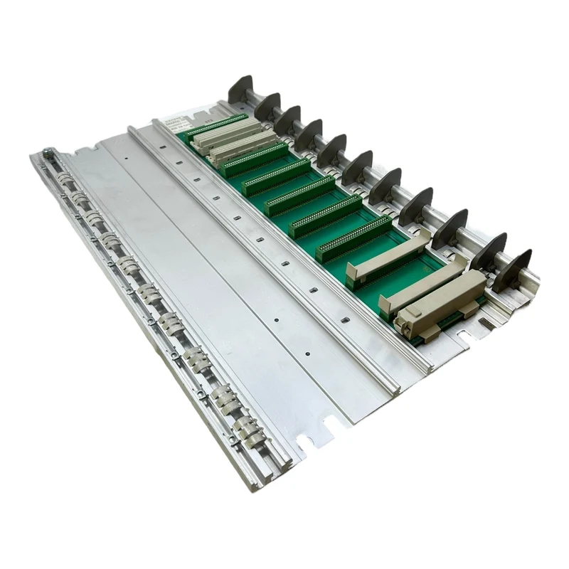 Siemens Simatic S5 Subrack 6ES700-1LA12 Simatic S5 Subrack von Siemens Industrie