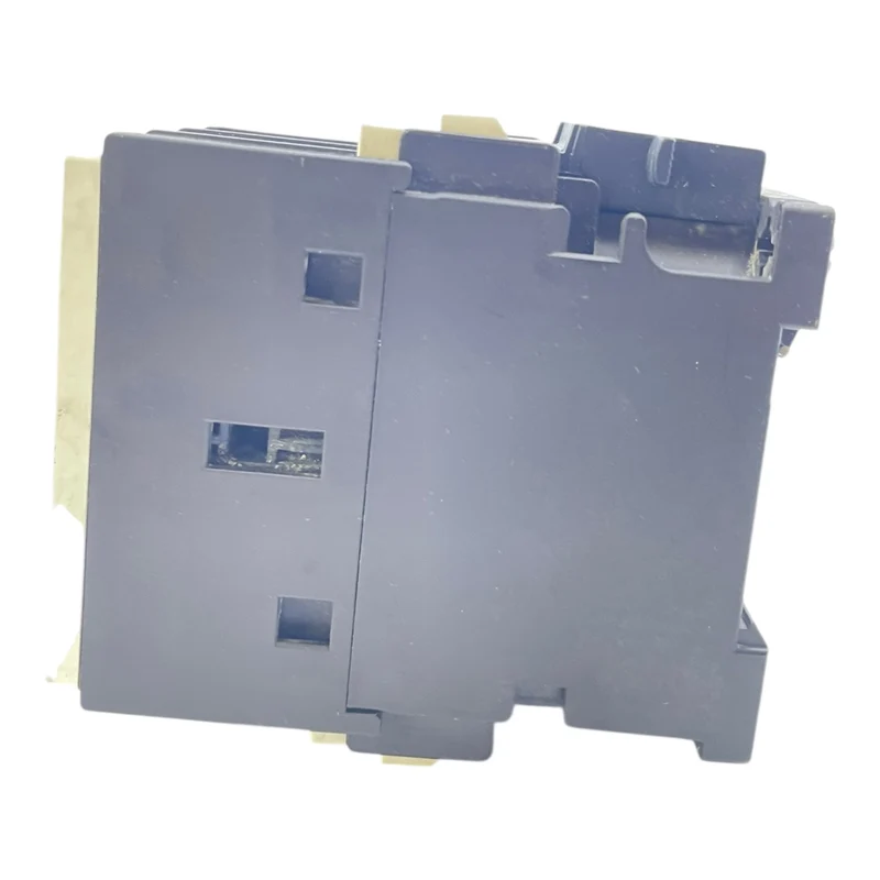 Siemens Leistungsschütz 3RT1026-1AP00 Leistungsschütz von Siemens für Industrie
