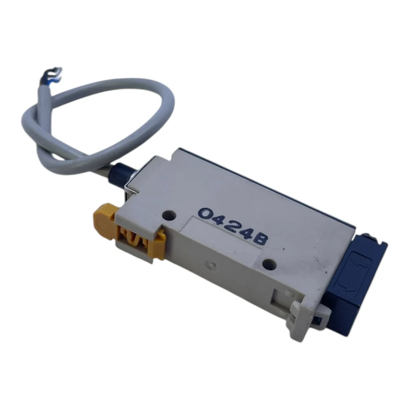 Omron Lichtwellenleitsensor E3XR-CE4 Lichtwellenleitsensor von Omron Industrie