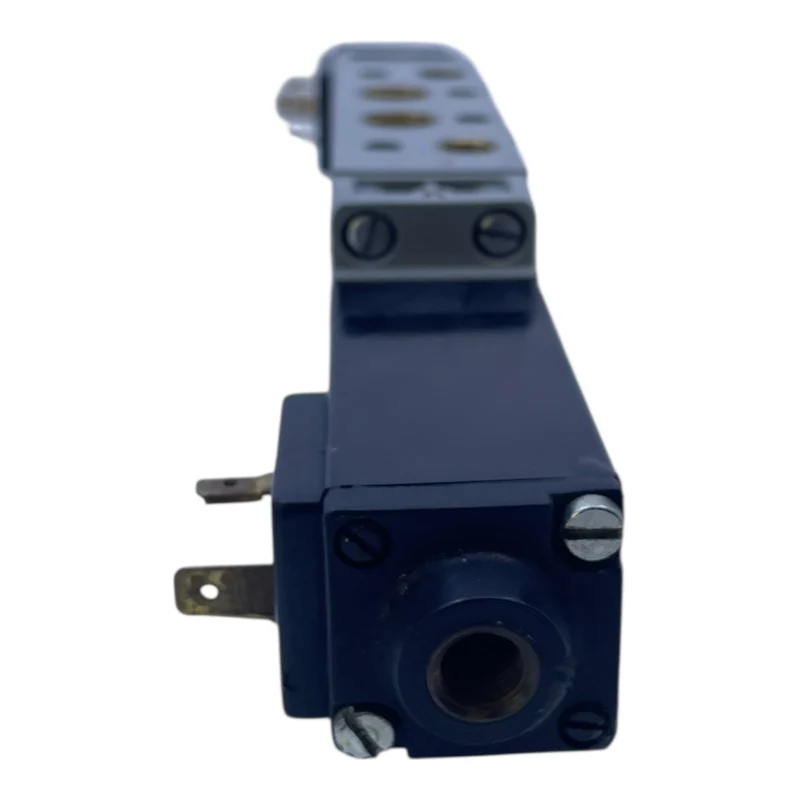 Bosch Pneumatikventil Wegeventil 0820015803 Pneumatikventil von Bosch Industrie