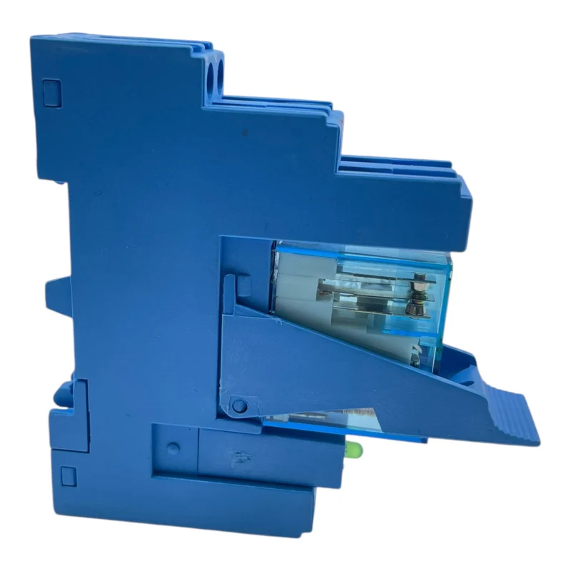 Finder Steckrelais mit Sockel 95.95.1 Steckrelais von Finder für die Industrie