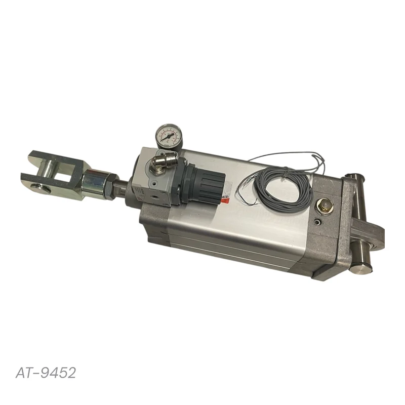 Camozzi Pneumatikzylinder Ø125 Hub 100 mm mit Druckregler 61M1P125A0100S01