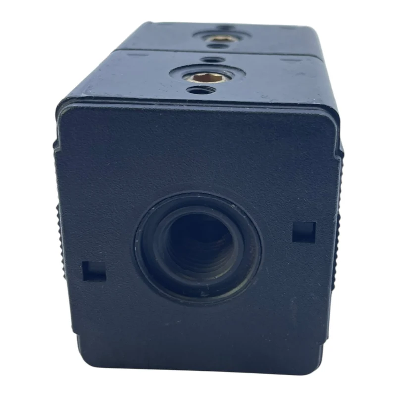 Bosch Druckminderer Verteiler 0821300920 VE: 2stk Druckminderer von Bosch
