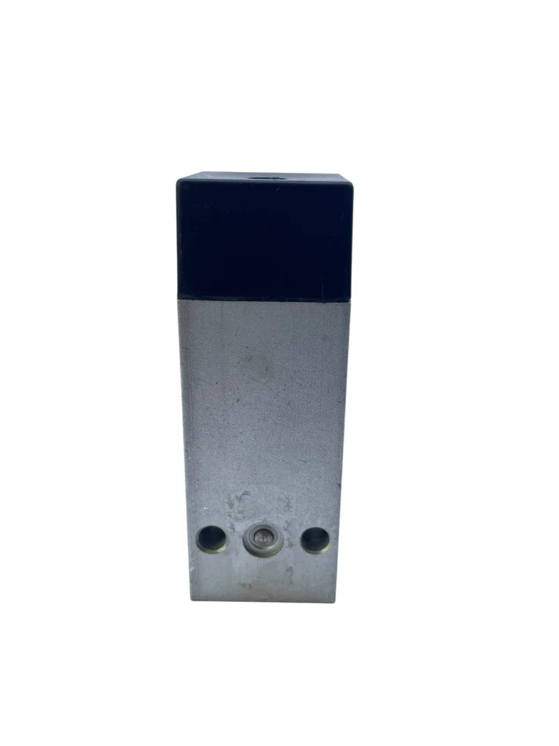 Bosch Magnetventil Ventil 0821100007 Magnetventil von Bosch für die Industrie