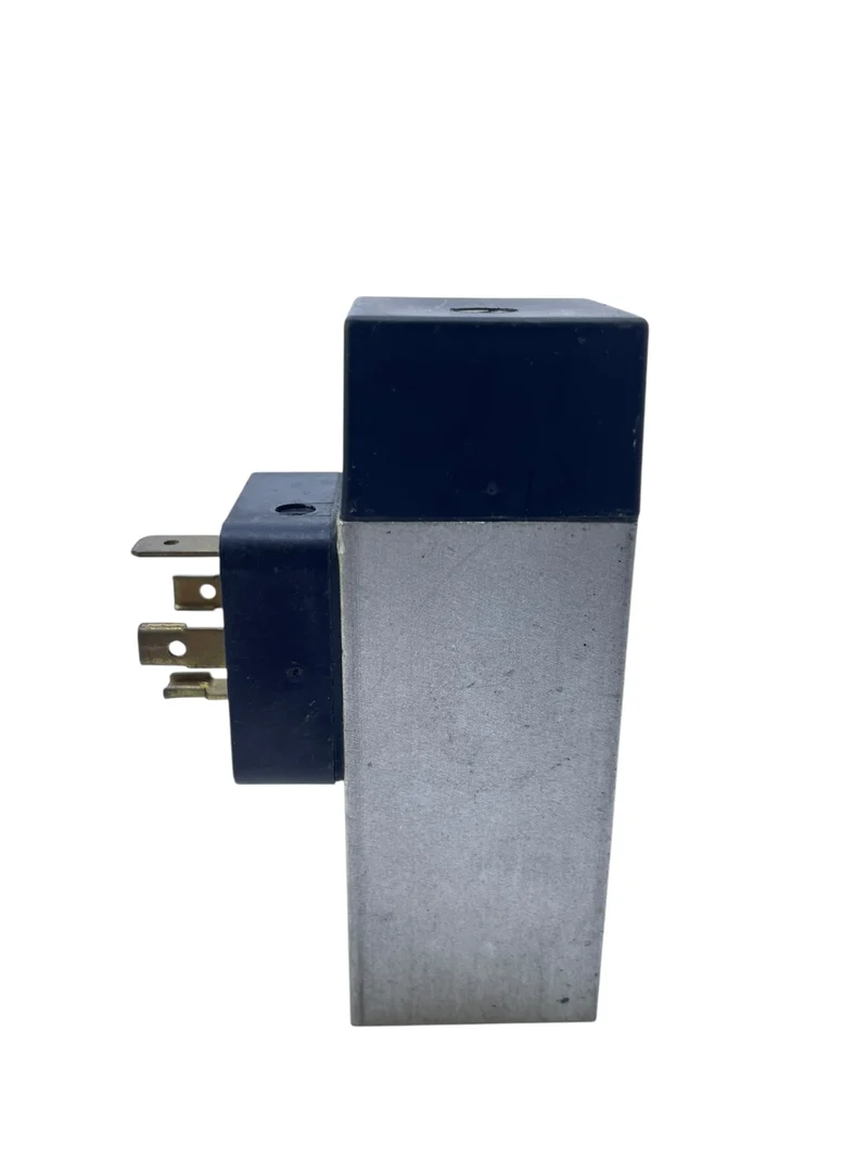 Bosch Magnetventil Ventil 0821100007 Magnetventil von Bosch für die Industrie