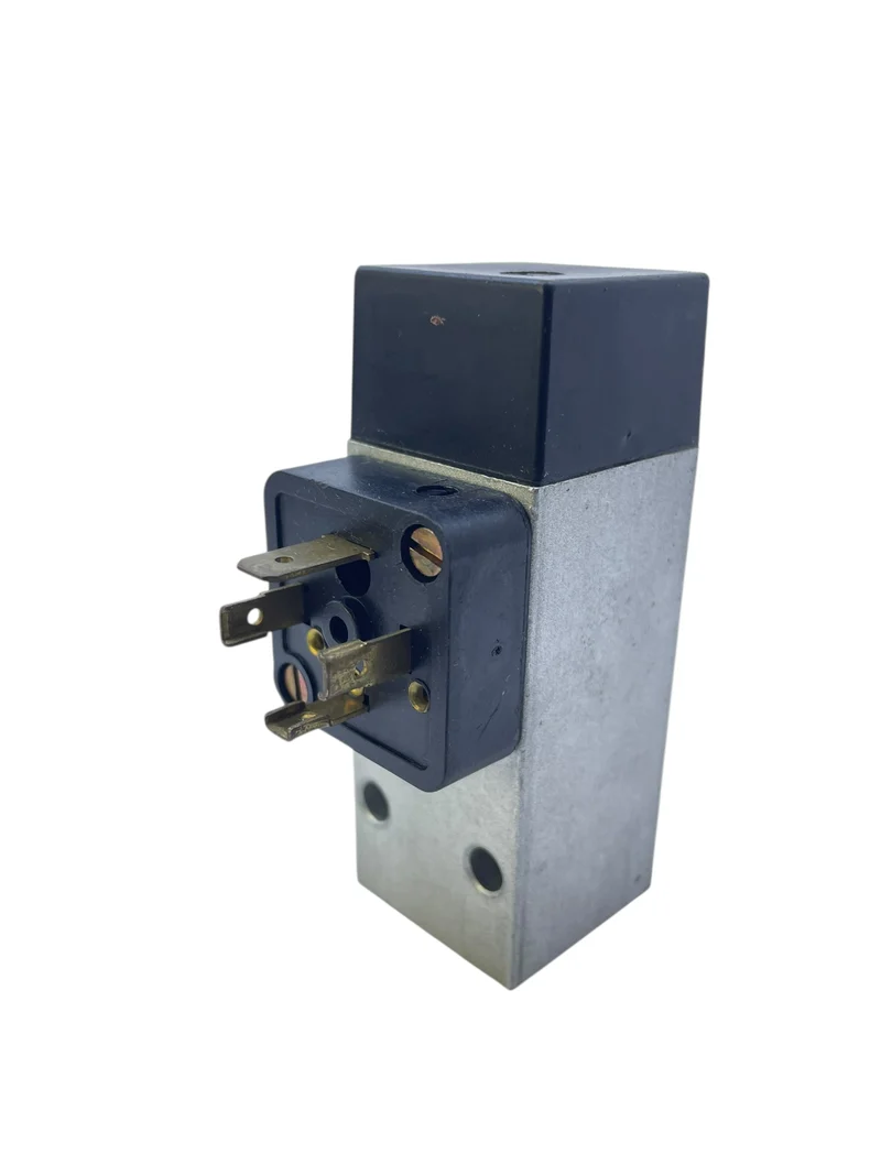 Bosch Magnetventil Ventil 0821100007 Magnetventil von Bosch für die Industrie