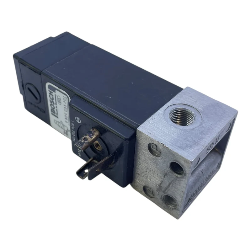Bosch Magnetventil Wegeventil 0820005201 Magnetventil von Bosch für Industrie