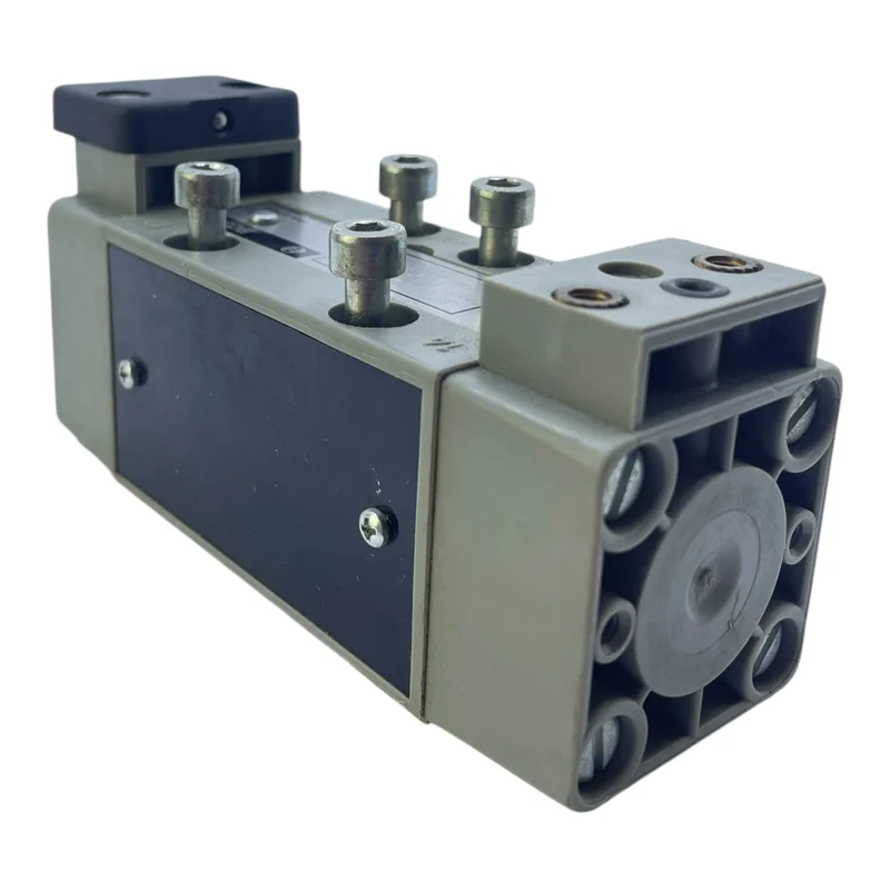 Bosch Magnetventil Wegeventil 0820024516 | Magnetventil von Bosch für Industrie