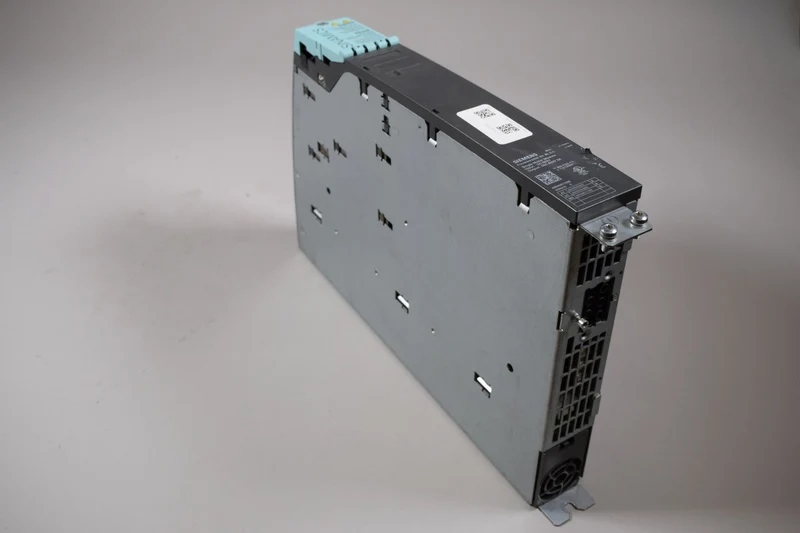 SIEMENS 6SL3120-1TE13-0AA3 auf Lager
