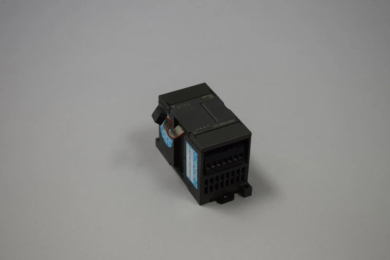 SIEMENS 6ES7222-1BF22-0XA0 auf Lager