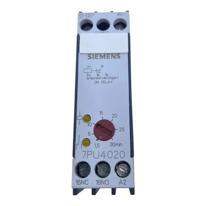 Siemens Zeitrelais Relais 7PU4020-5AN20 Relais für den Industriellen Einsatz
