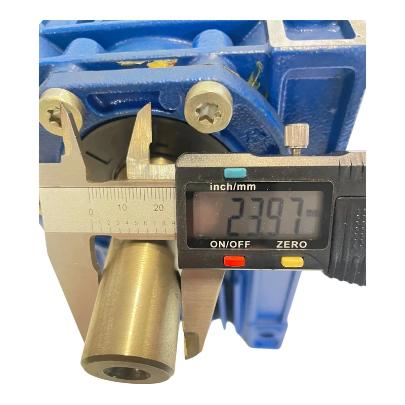 Motovario NRV 090 i=7,50 Schneckengetriebe Ø 24mm für industriellen Einsatz