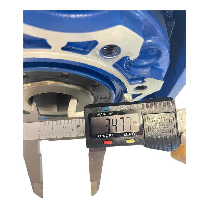 Motovario NRV 090 i=7,50 Schneckengetriebe Ø 24mm für industriellen Einsatz