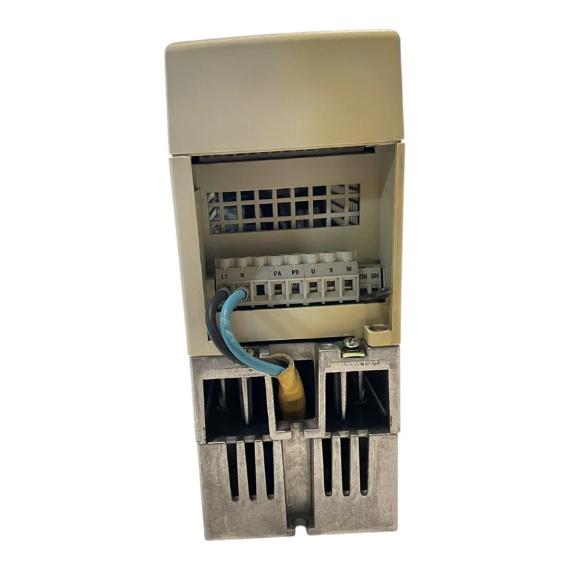 KEB 10.F4.S3D-1220/1.2 2,2kW Frequenzumrichter für industriellen Einsatz