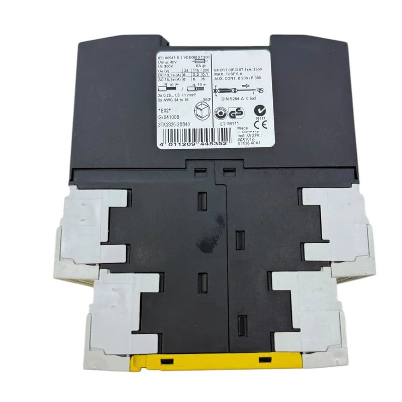Siemens 3TK2825-2BB40 Sicherheitsschaltgerät für industriellen Einsatz