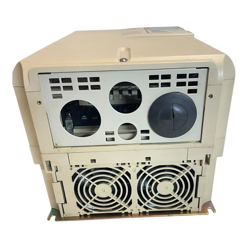 Omron CIMR-F7Z4015 Frequenzumrichter für industriellen Einsatz