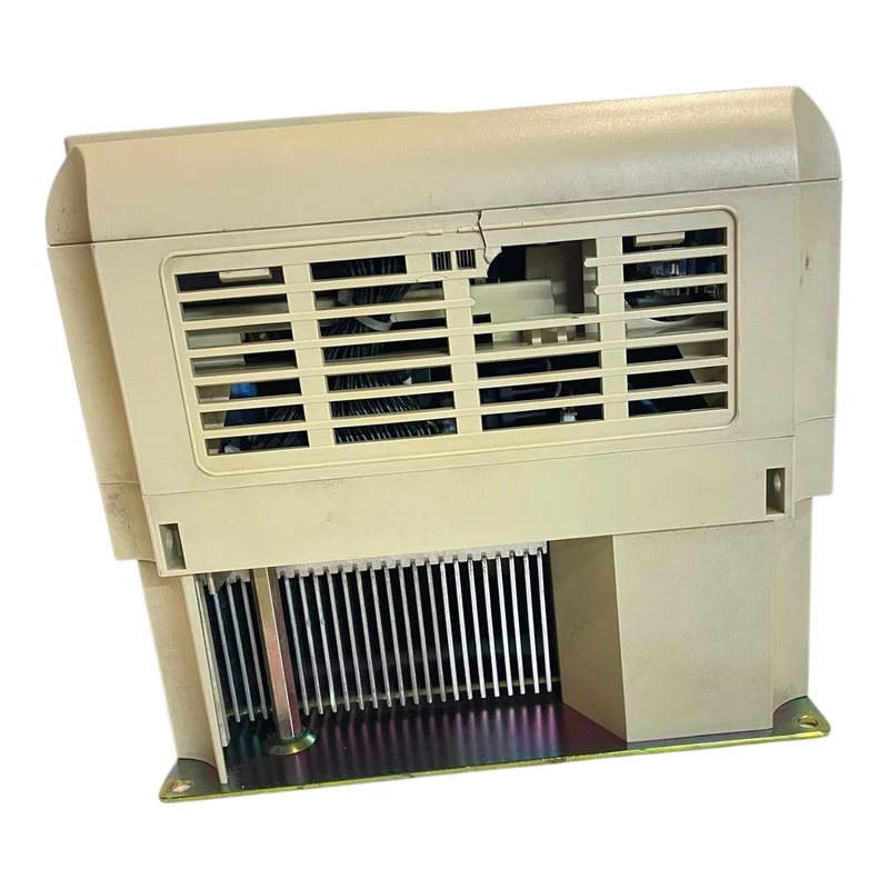 Omron CIMR-F7Z4015 Frequenzumrichter für industriellen Einsatz