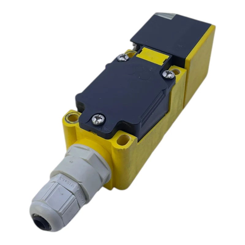Turck Bi30U-CP40-AP6X2 Induktiver Sensor Turck Bi30U-CP40-AP6X2 Induktiver Senso