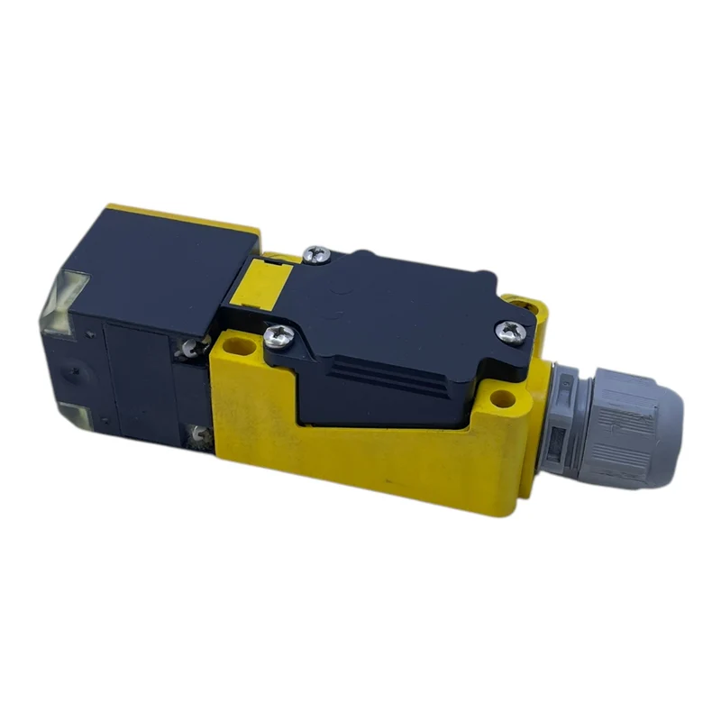 Turck Bi15-CP40-VP4X2/S97 Induktiver Sensor Turck Bi15-CP40-VP4X2/S97 Induktiver
