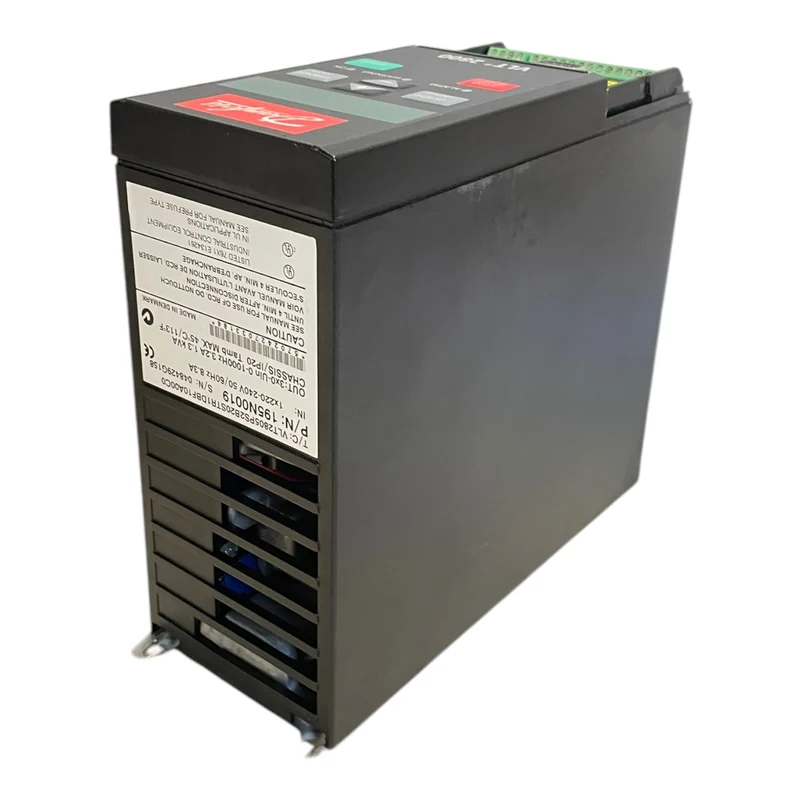 Danfoss 195N0019 Frequenzumrichter 1,3kVA VLT2805PS2B20STR1DBF10A00C0 Industrie