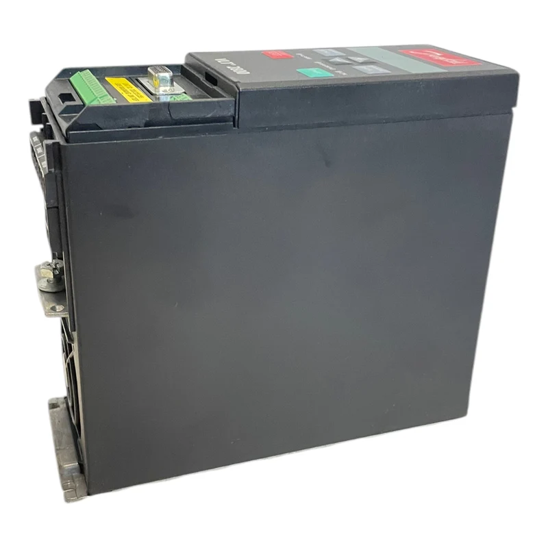 Danfoss 195N0019 Frequenzumrichter 1,3kVA VLT2805PS2B20STR1DBF10A00 Industrie