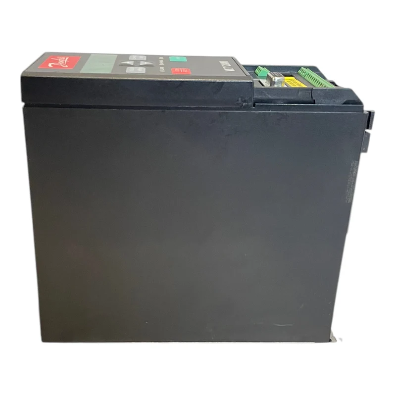 Danfoss 195N0019 Frequenzumrichter 1,3kVA VLT2805PS2B20STR1DBF10A00 Industrie