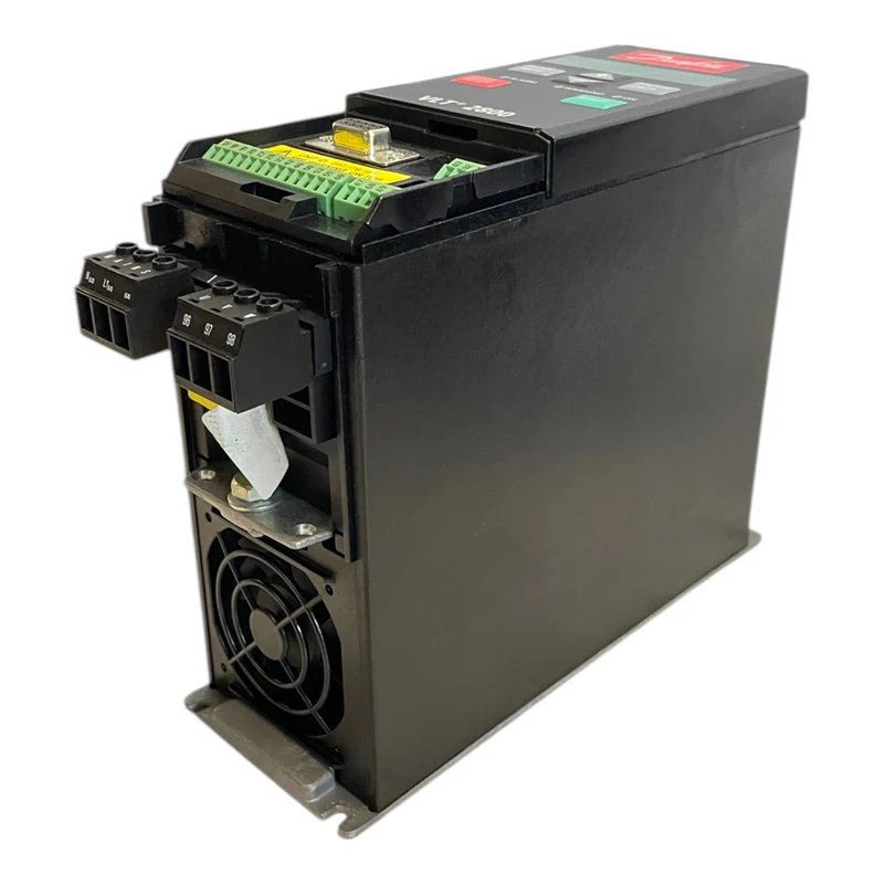 Danfoss 195N0015 Frequenzumrichter 1,3kVA VLT2805PS2B20STR1DBF00A00C0 Industrie