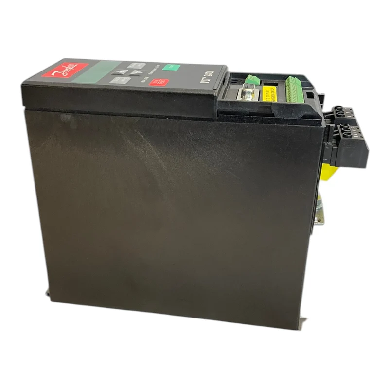 Danfoss 195N0015 Frequenzumrichter 1,3kVA VLT2805PS2B20STR1DBF00A00C0 Industrie