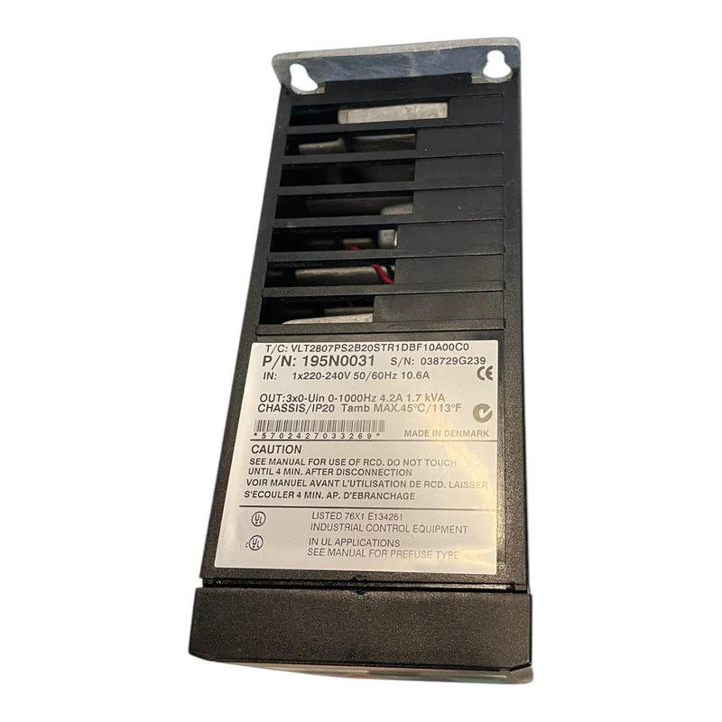 Danfoss 195N0031 Frequenzumrichter 1,7kVA VLT2807PS2B20STR1DBF10A00C0 Industrie