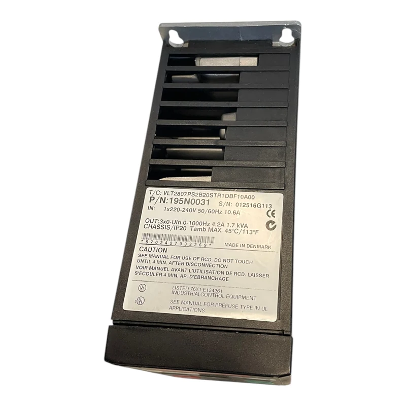 Danfoss 195N0031 Frequenzumrichter 1,7kVA VLT2807PS2B20STR1DBF10A00 Industrie