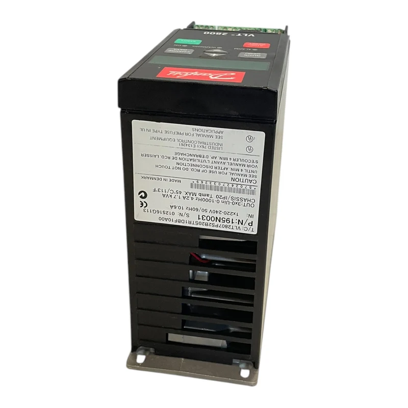 Danfoss 195N0031 Frequenzumrichter 1,7kVA VLT2807PS2B20STR1DBF10A00 Industrie