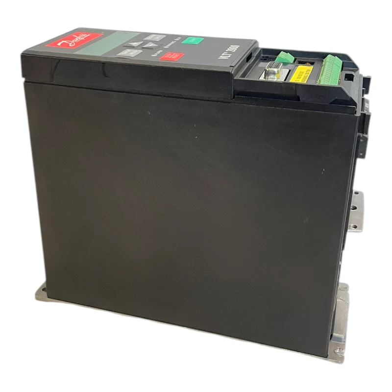 Danfoss 195N0031 Frequenzumrichter 1,7kVA VLT2807PS2B20STR1DBF10A00 Industrie