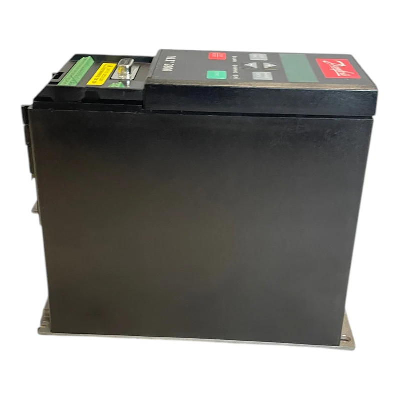 Danfoss 178B2299 Frequenzumrichter 0,9kVA VLT2803PS2B20STR4DBF10A00C0 Industrie