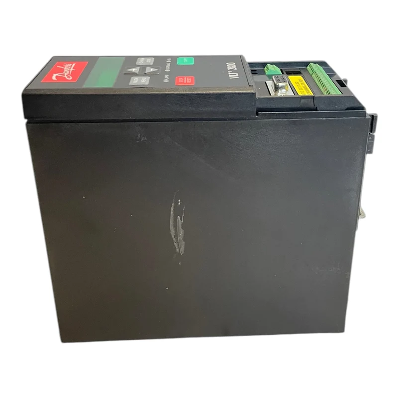 Danfoss 195N0007 Frequenzumrichter 0,9kVA VLT2803PS2B20STR1DBF10A00 Industrie