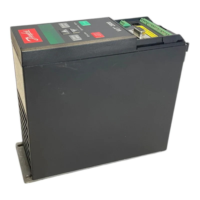 Danfoss 195N0019 Frequenzumrichter 1,3kVA VLT2805PS2B20STR1DBF10A00 Industrie