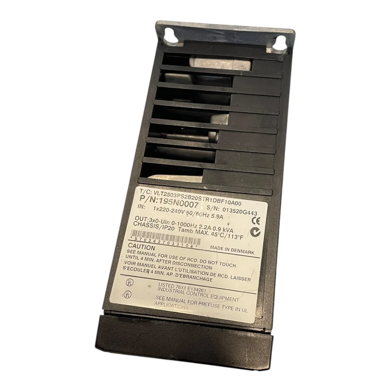 Danfoss 195N0007 Frequenzumrichter 0,9kVA VLT2803PS2B20STR1DBF10A00 Industrie