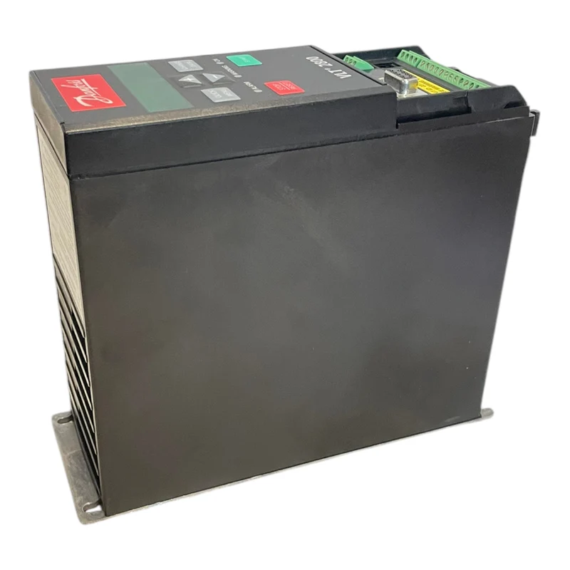 Danfoss 195N0007 Frequenzumrichter 0,9kVA VLT2803PS2B20STR1DBF10A00C0 Industrie