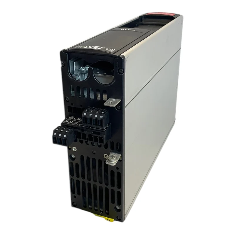 Danfoss 175Z0034 Frequenzumrichter 1,7kVA VLT5001PT5B20STR3DLF00A00 Industrie