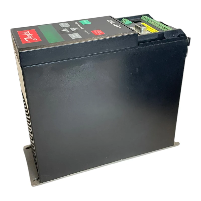 Danfoss 178B2299 Frequenzumrichter 0,9kVA VLT2803PS2B20STR4DBF10A00C0 Industrie