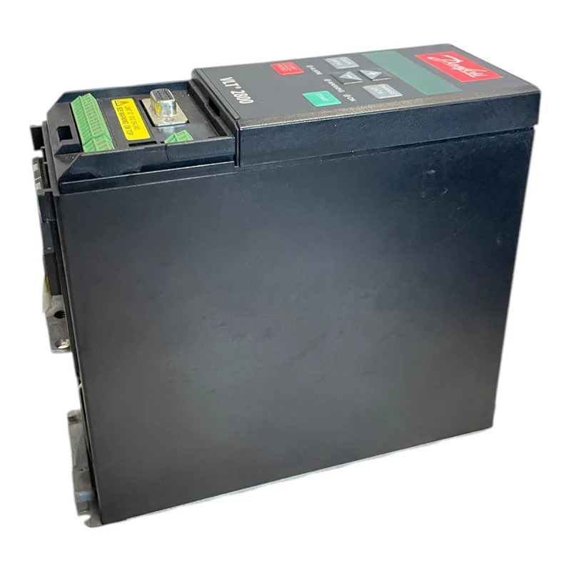 Danfoss 195N0019 Frequenzumrichter 1,3kVA VLT2805PS2B20STR1DBF10A00 Industrie
