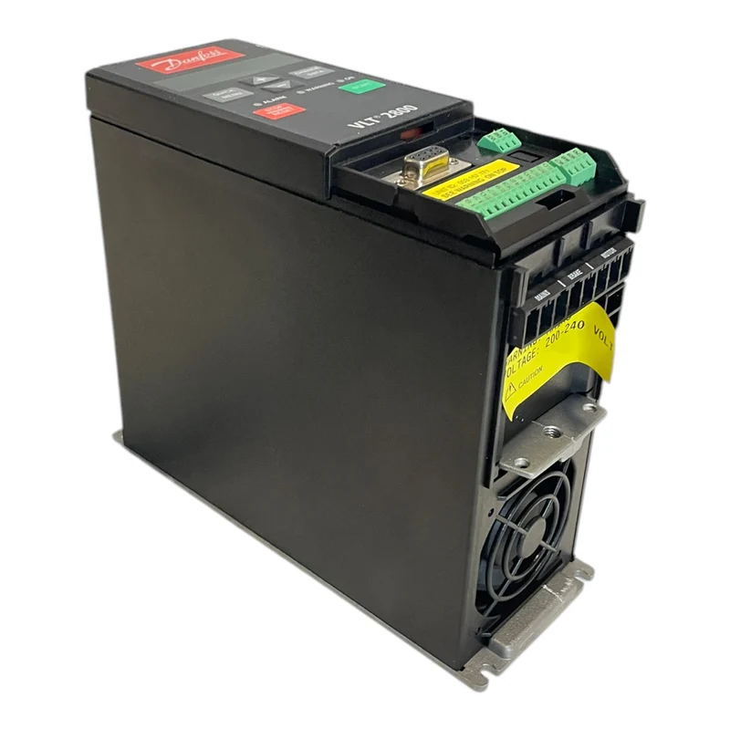 Danfoss 195N0015 Frequenzumrichter 1,3kVA VLT2805PS2B20STR1DBF00A00 Industrie