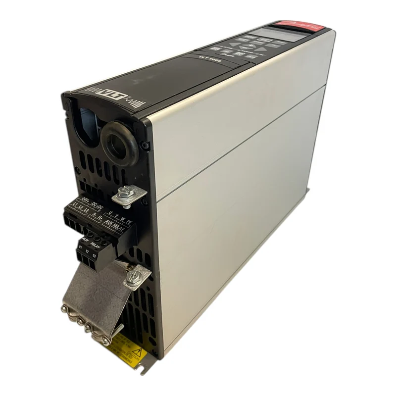 Danfoss 175Z0031 Frequenzumrichter 1,7kVA VLT5001PT5B20STR3D0F00A00C0 Industrie